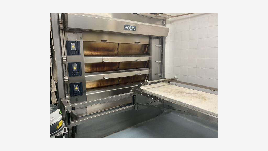 AV superbe boulangerie avec parking dans le Tarn