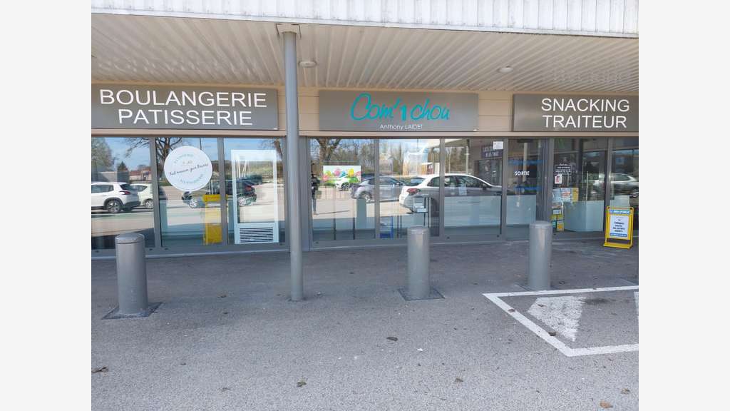 AV boulangerie traiteur dans charmant village 21