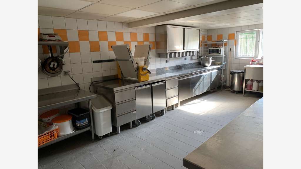 Vente boulangerie, axe passant, Vosges