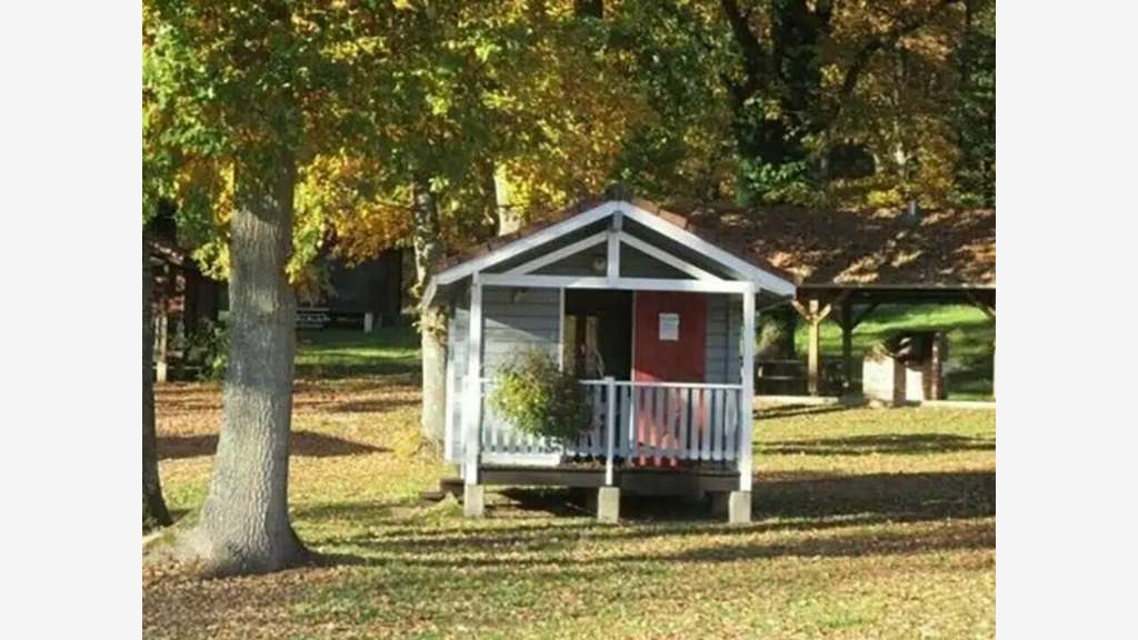 Camping sur 10.8 ha à reprendre Moselle Est (57)