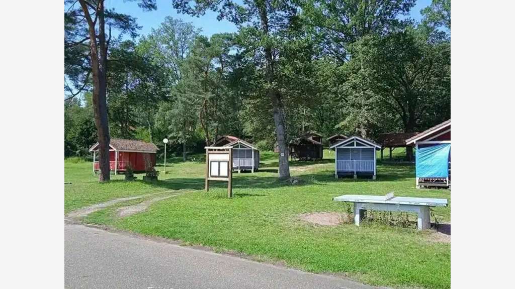 Camping sur 10.8 ha à reprendre Moselle Est (57)