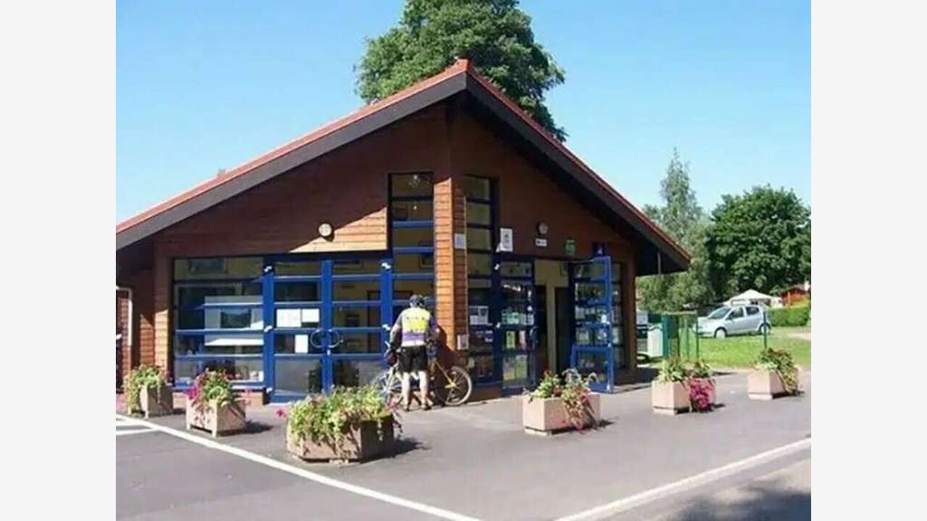 Camping sur 10.8 ha à reprendre Moselle Est (57)