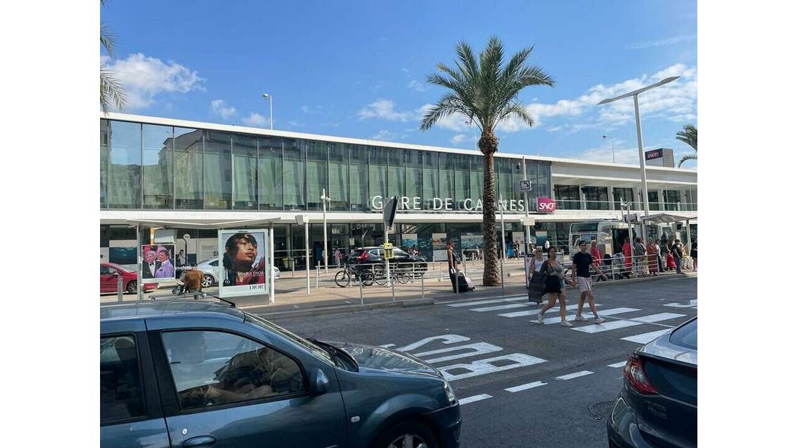Fonds de commerce brasserie tabac à vendre Cannes