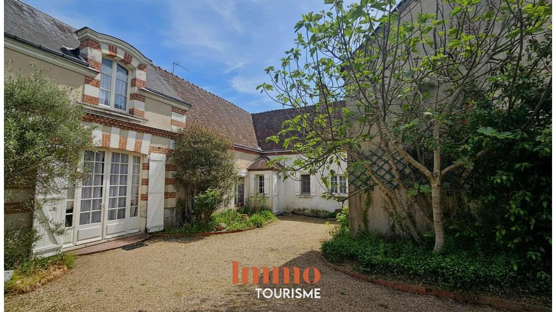 Maison d'habitation aux portes d'amboise avec