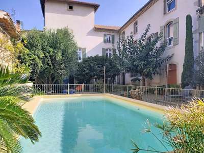 Ensemble immobilier de 527m² à vendre à Béziers