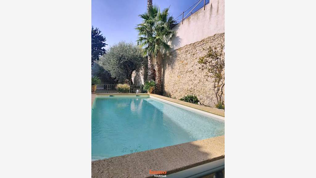 Ensemble immobilier de 527m² à vendre à Béziers