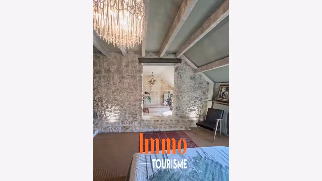 Ensemble immobilier  résidence principale, 3