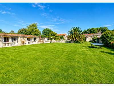 Ensemble de 10 gîtes + 2 chambres d'hôtes en Médoc