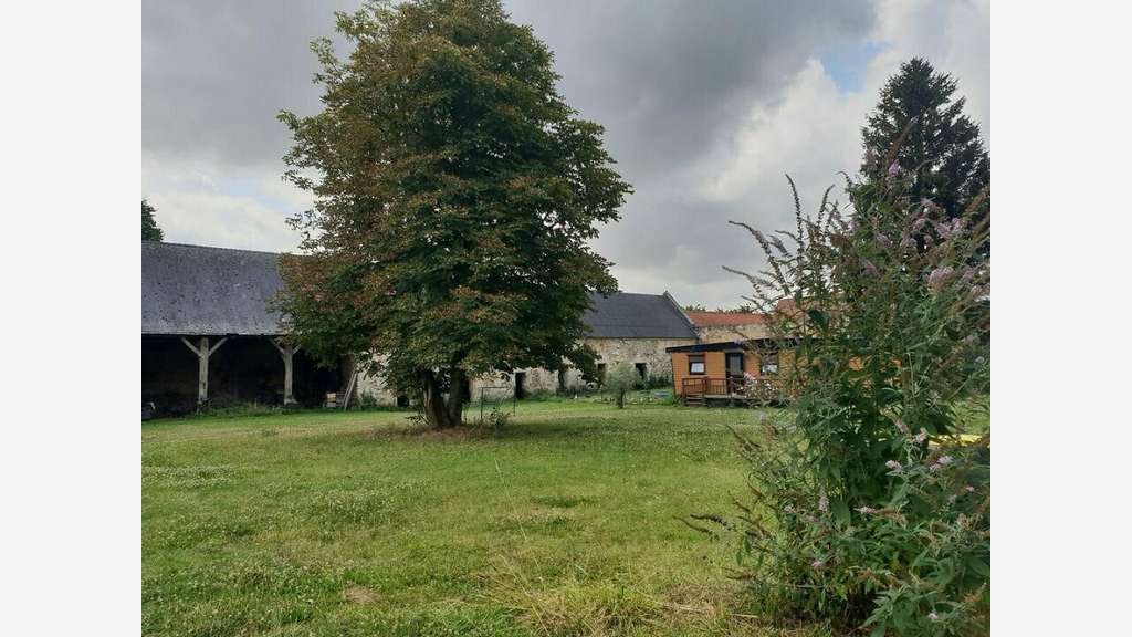 Vente corps de ferme gîte 2000m² prox Compiègne