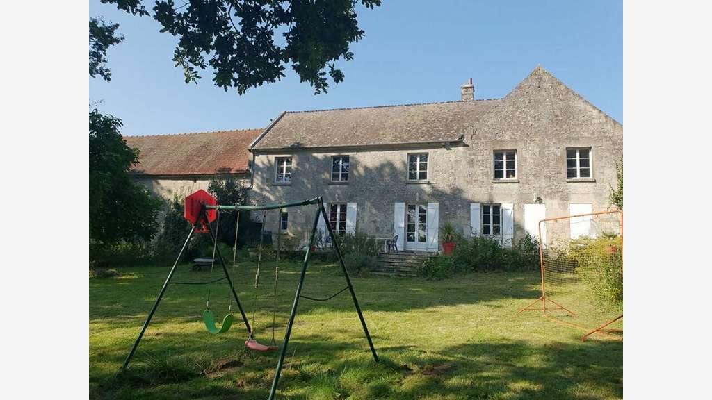 Vente corps de ferme gîte 2000m² prox Compiègne