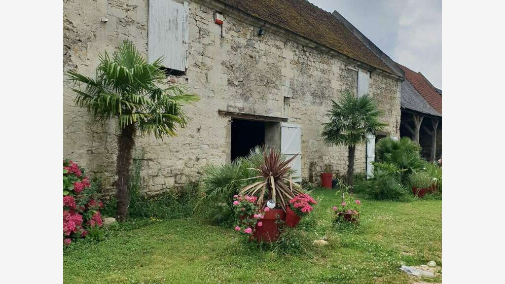 Vente corps de ferme gîte 2000m² prox Compiègne