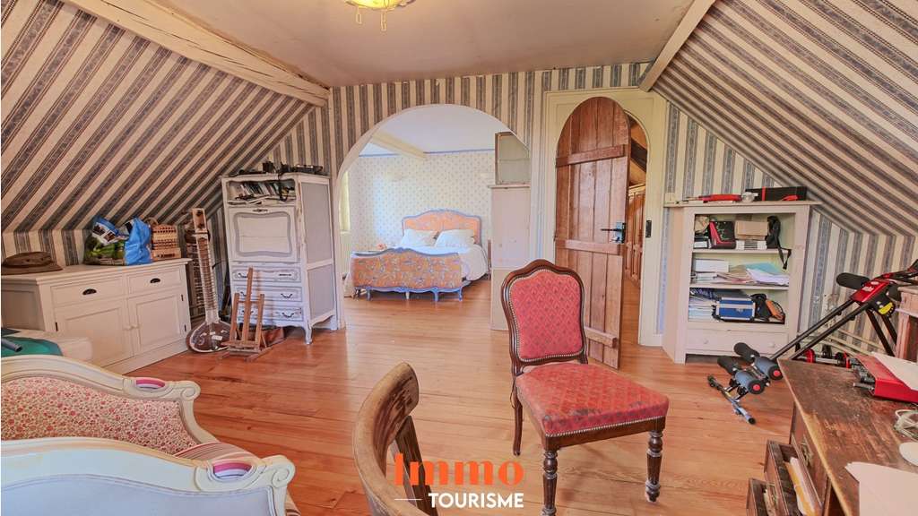 Ensemble immobilier avec activité touristique