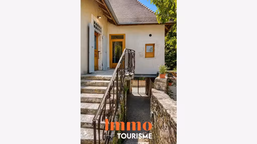 Propriété de caractère fort potentiel gîtes et évè