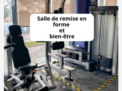 Antibes, grande salle de remise en forme et bien-ê