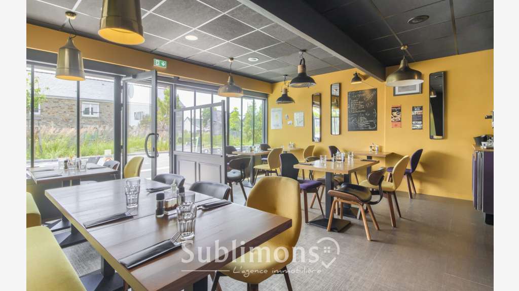 Restauration rapide à vendre sur axe passant Séné