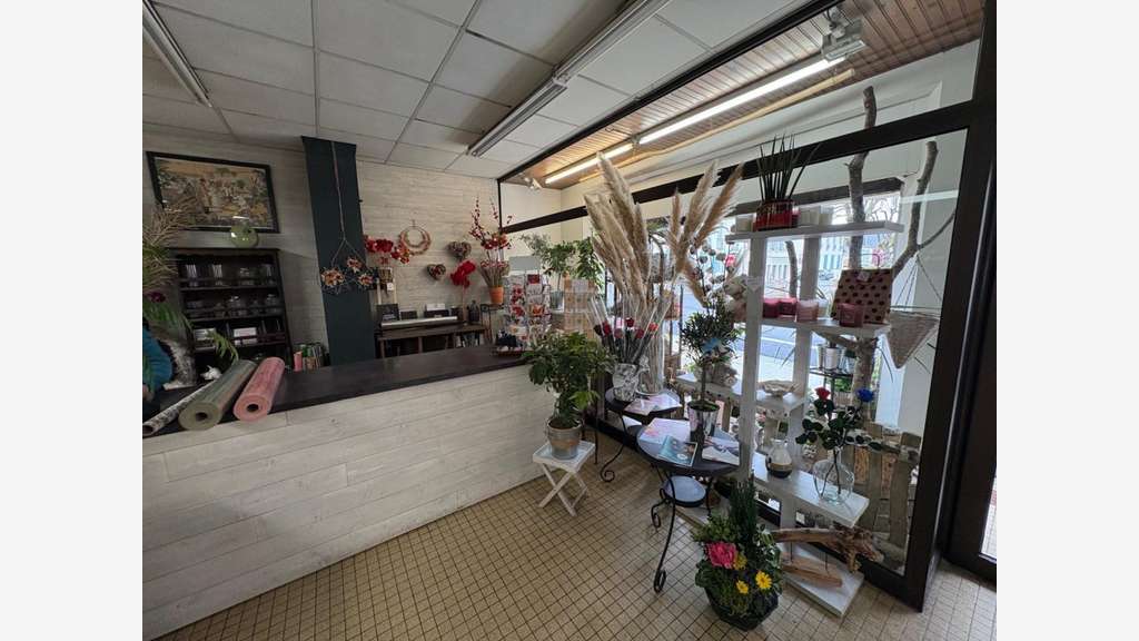Vente FDC fleuriste emplacement premium à Morlaàs