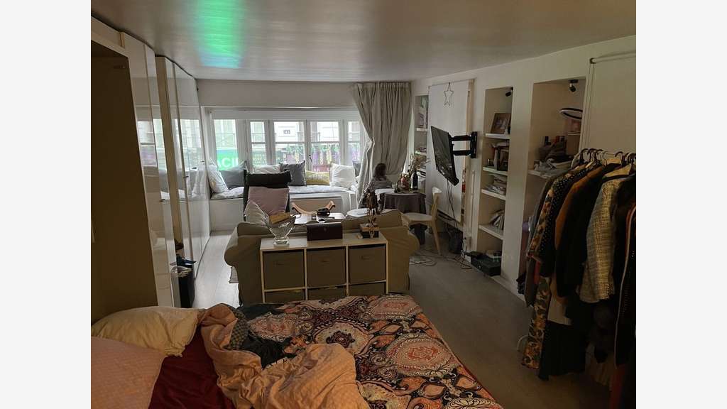 emplacement N°1 Tous commerces Studio 30m²
