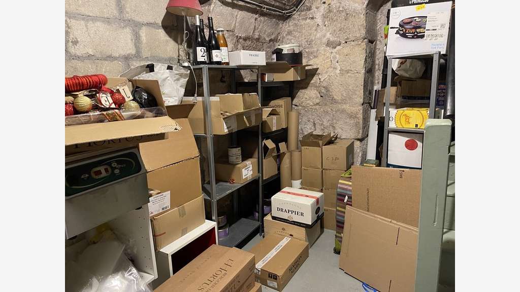 emplacement N°1 Tous commerces Studio 30m²