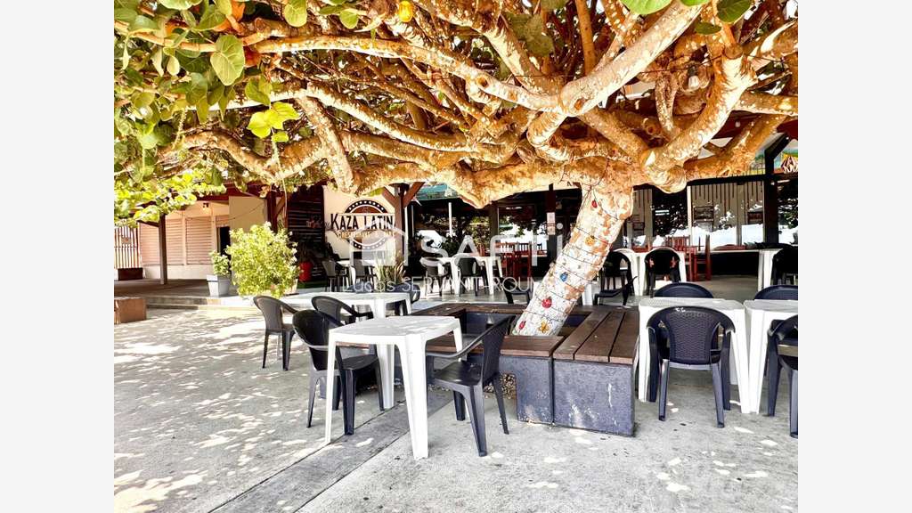 A vendre FDC restauration en Front de Mer à Kourou