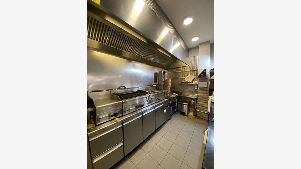 A vendre FDC kebab emplacement N°1 dept 92