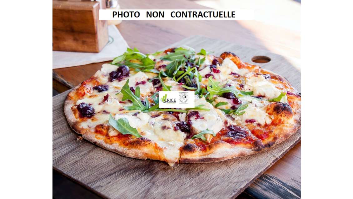 AV restauration rapide terrasse au bord de l'eau