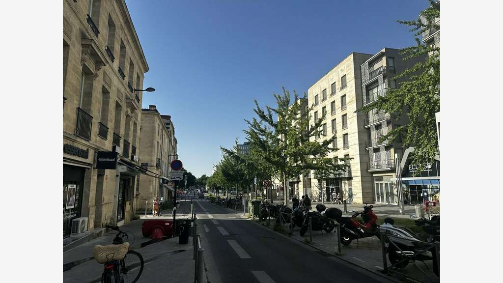 BORDEAUX - FONDS DE COMMERCE à vendre