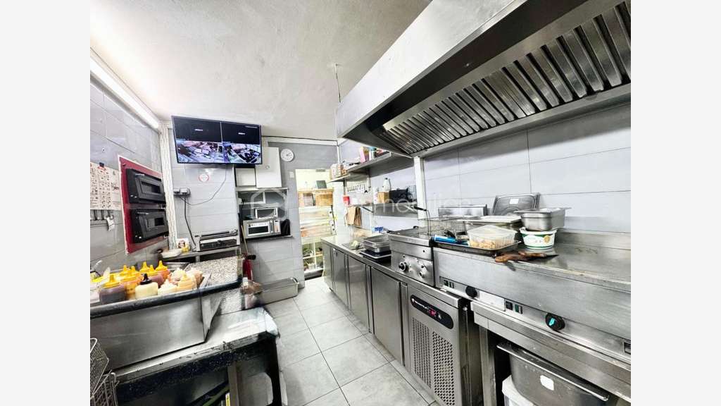 Vente restauration rapide sur place et vae Cachan 