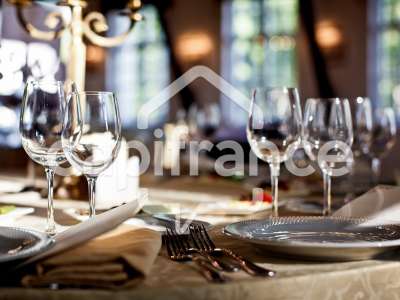 À vendre restaurant & pizzeria à Huez empl priv. 