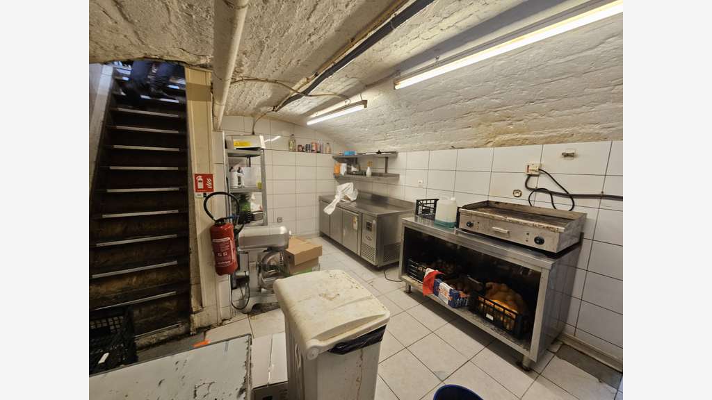 Restau rapide top empl rue Fbrg Poissonnière 75009