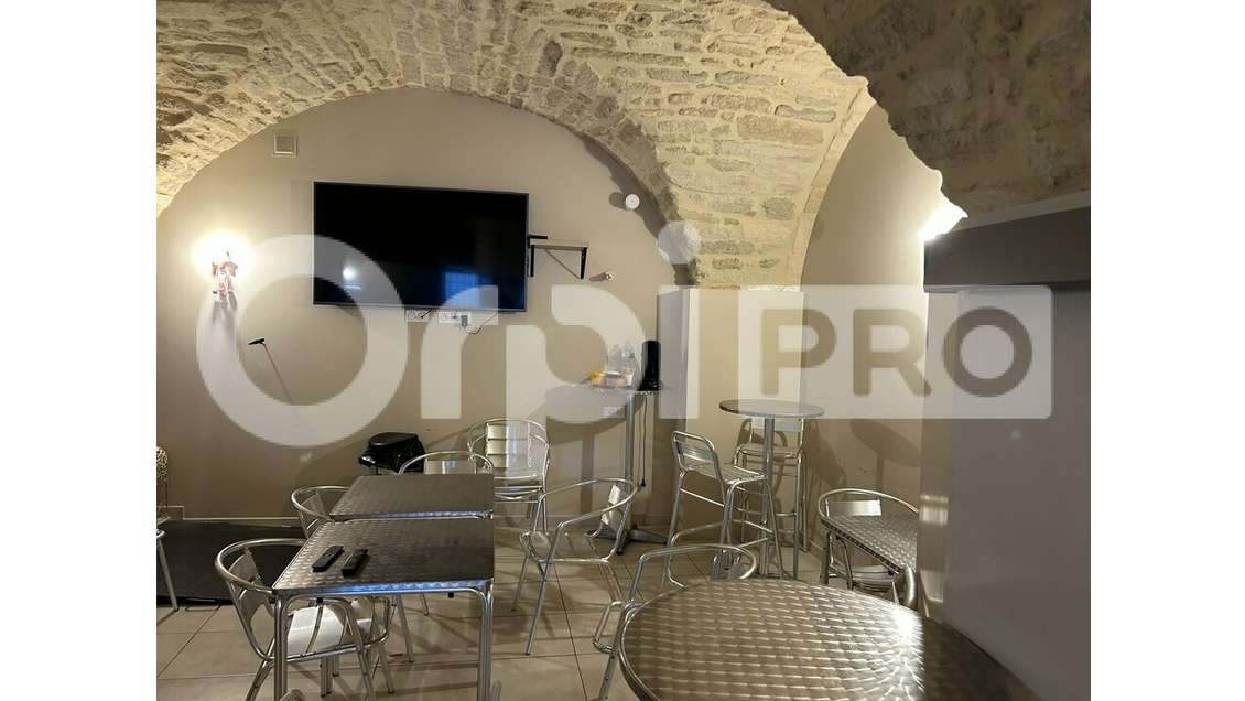 AV pizzeria/snack restauration rapide Aigues-Vives
