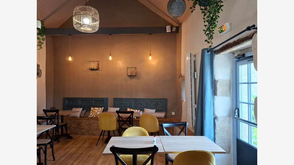 AV crêperie idéale couple reconversion Châteaulin
