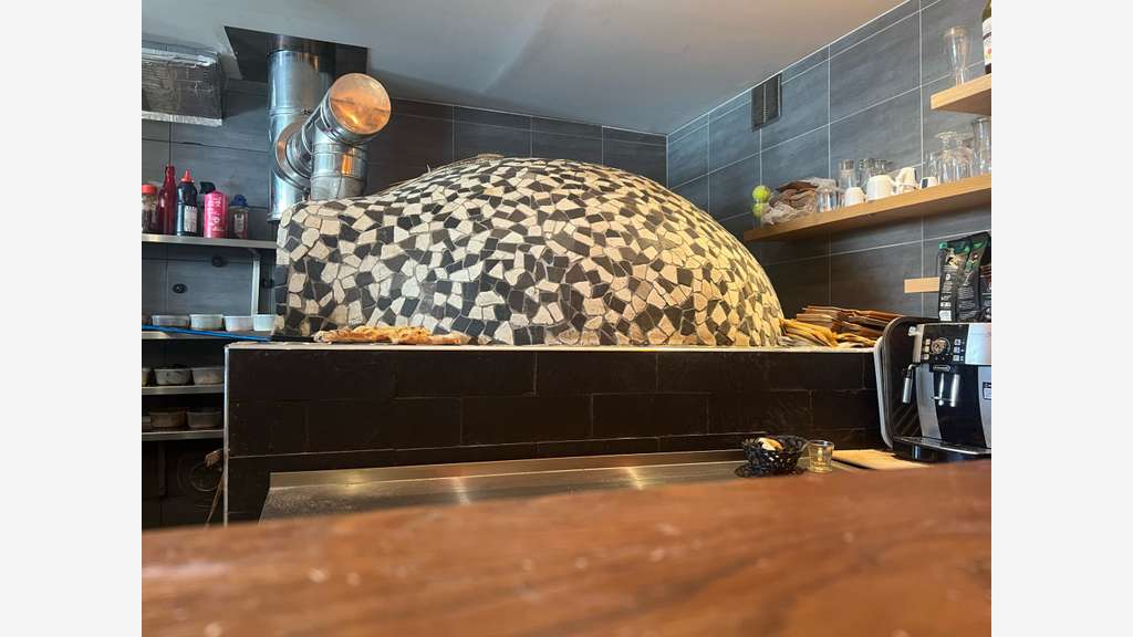 Vente pizzéria au centre de Chaumont-En-Vexin