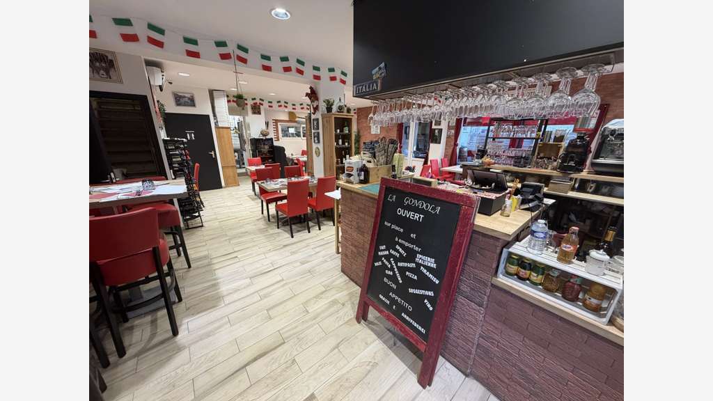 RESTAURANT PIZZERIA MUR ET FONDS