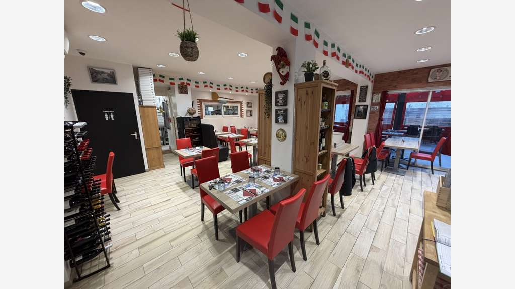 RESTAURANT PIZZERIA MUR ET FONDS