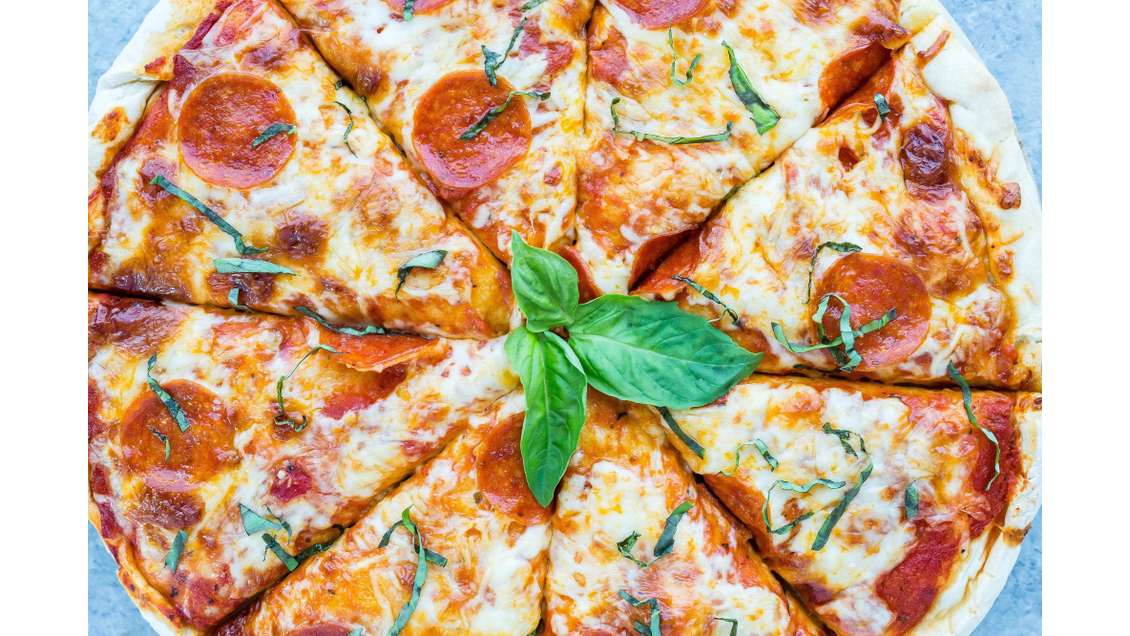 AV FDC pizzeria à fort passage à Francheville