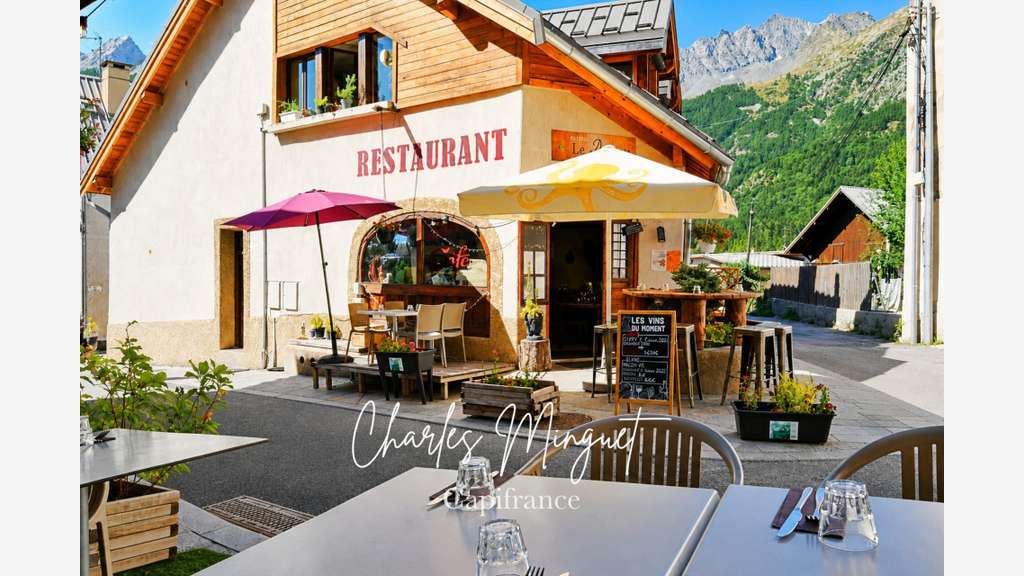 À vendre restaurant pizzeria au Monêtier-les-Bains