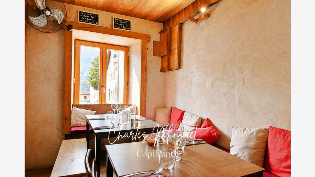 À vendre restaurant pizzeria au Monêtier-les-Bains