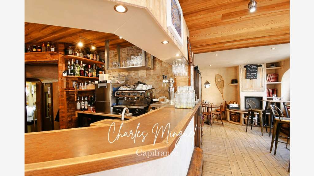 À vendre restaurant pizzeria au Monêtier-les-Bains