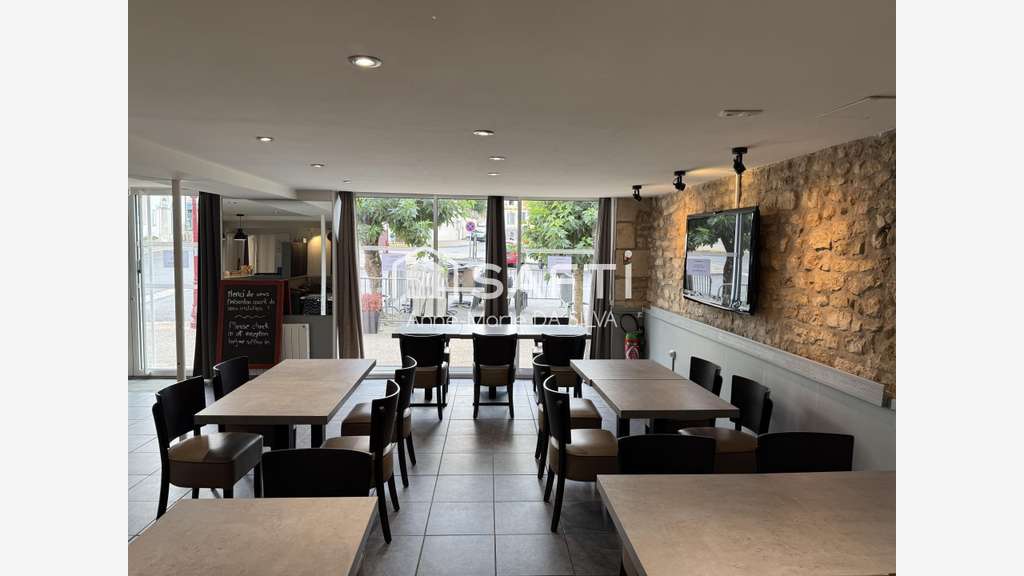 Vente pizzeria artisanale de 65m² à Saint Savin