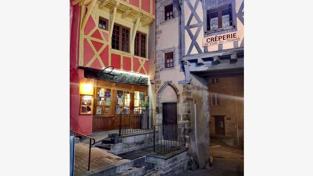 A vendre crêperie en centre-ville de Thiers