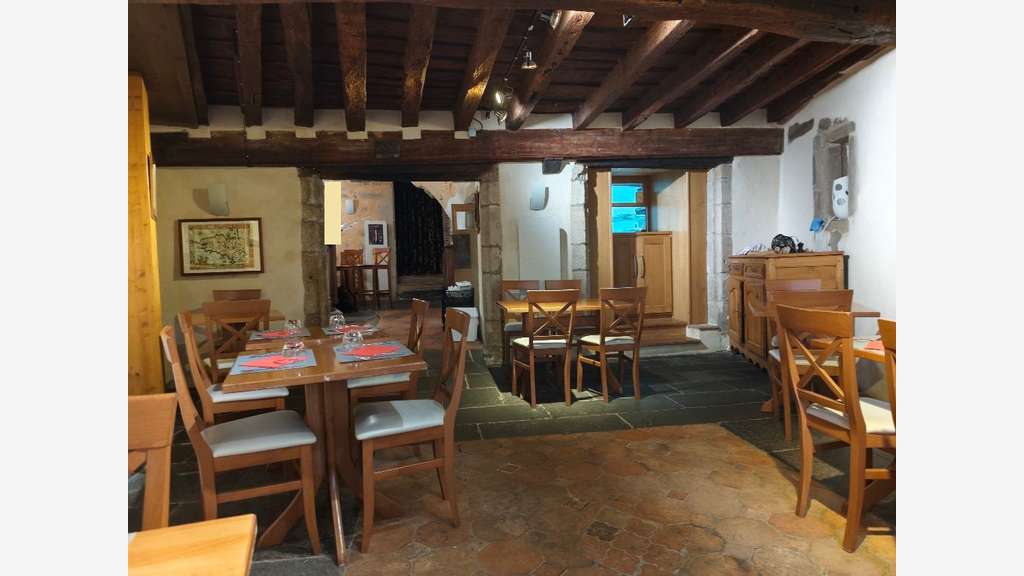 A vendre crêperie en centre-ville de Thiers