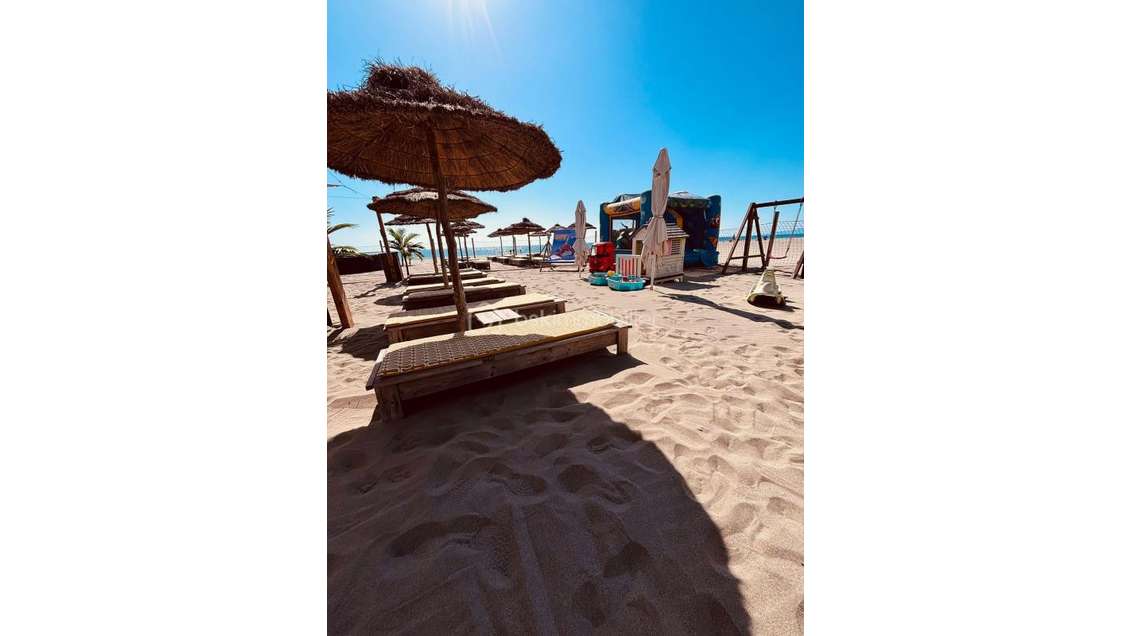 AV club de plage & parc de jeux au bord de mer 66