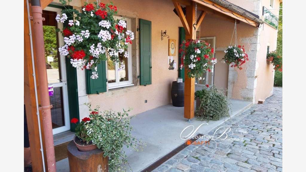 Vente Bistrot Gourmand au coeur de Lancrans