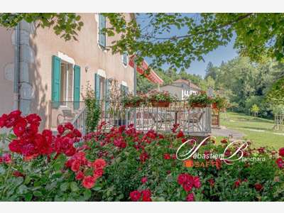 Vente Bistrot Gourmand au coeur de Lancrans