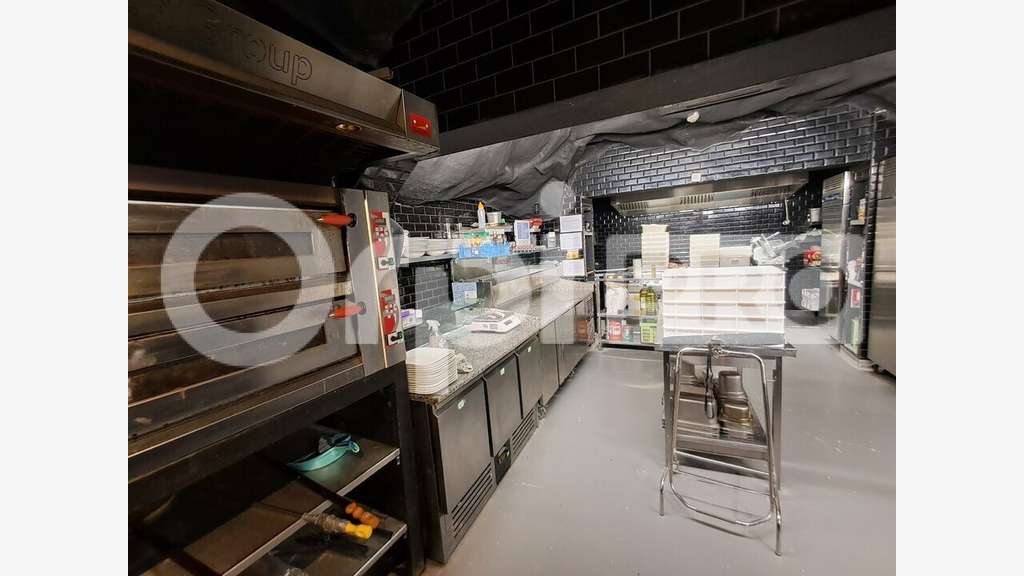 Vente pizzeria idéalement située à Montluçon