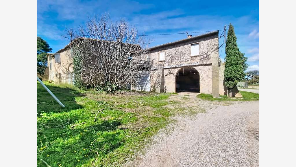 AV domaine viticole en agriculture bio Tourouzelle