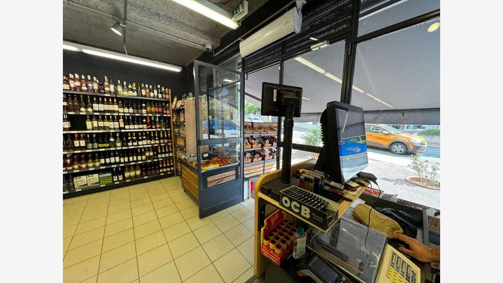 A vendre supérette mini market à Nice Cimiez