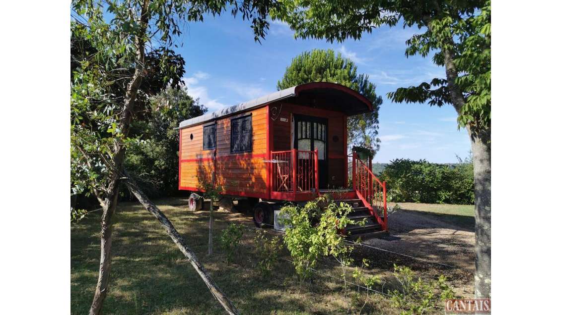 Domaine 7 ha paysages avec logements insolites