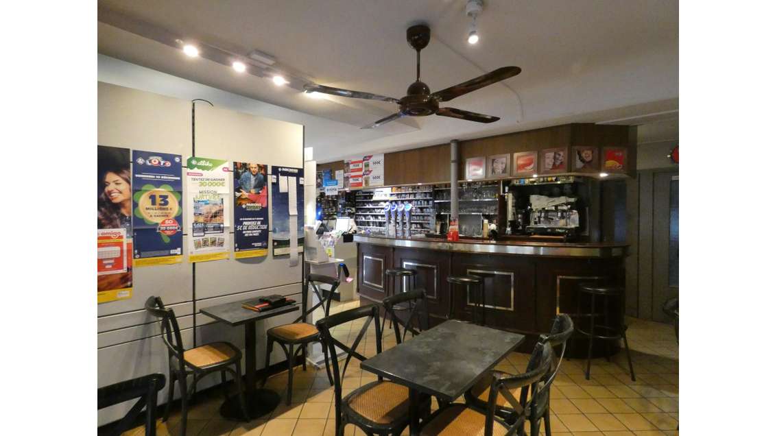 AV bar tabac jeux FDJ et presse au coeur d'Alençon