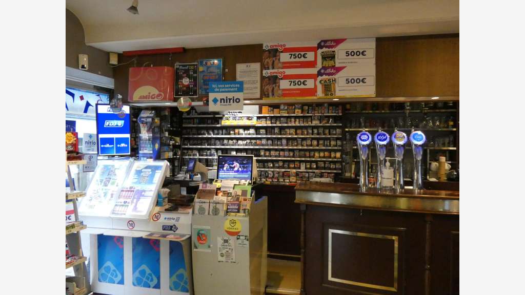 AV bar tabac jeux FDJ et presse au coeur d'Alençon